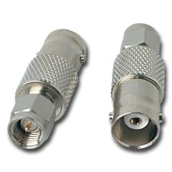 FICHA / ADAPTADOR SMA MACHO / BNC FEMEA