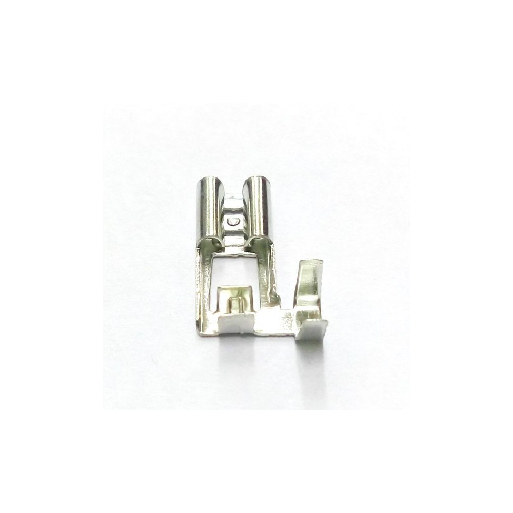 TERMINAL FASTON FEMEA CURVO 1-6,3mm
