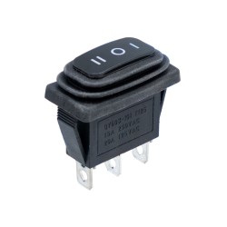 INTERRUPTOR BASCULANTE 2C/3P ON-OFF-ON 15A/250V ESTANQUE PRETO