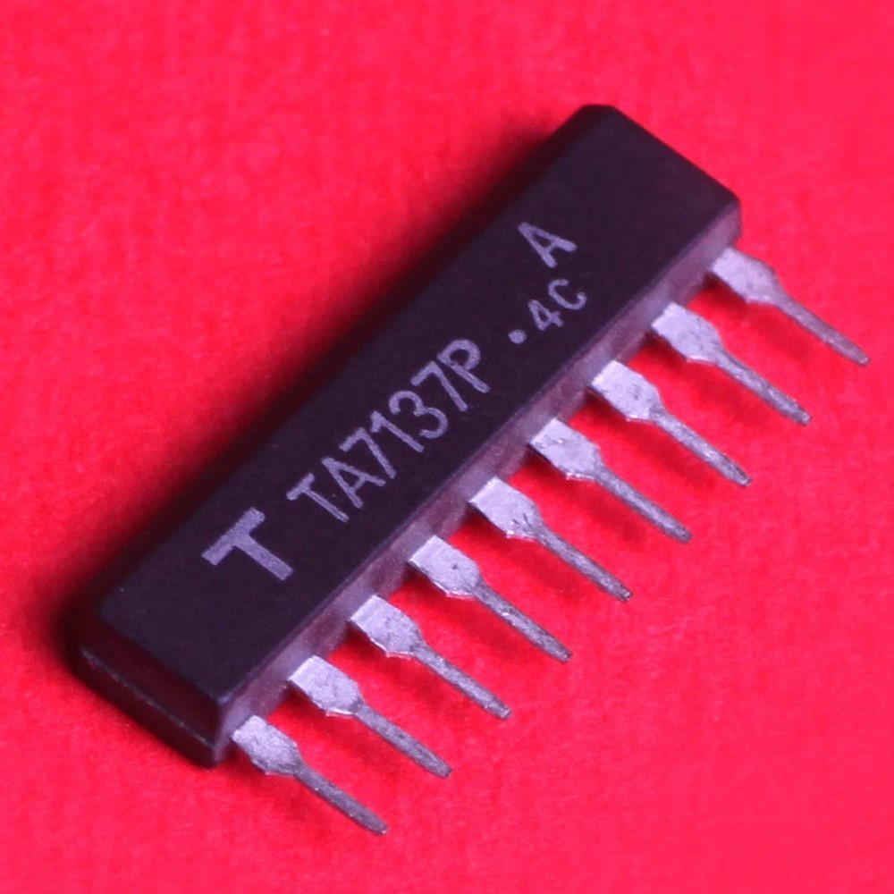 PRE-AMPLIFIER WITH ALC