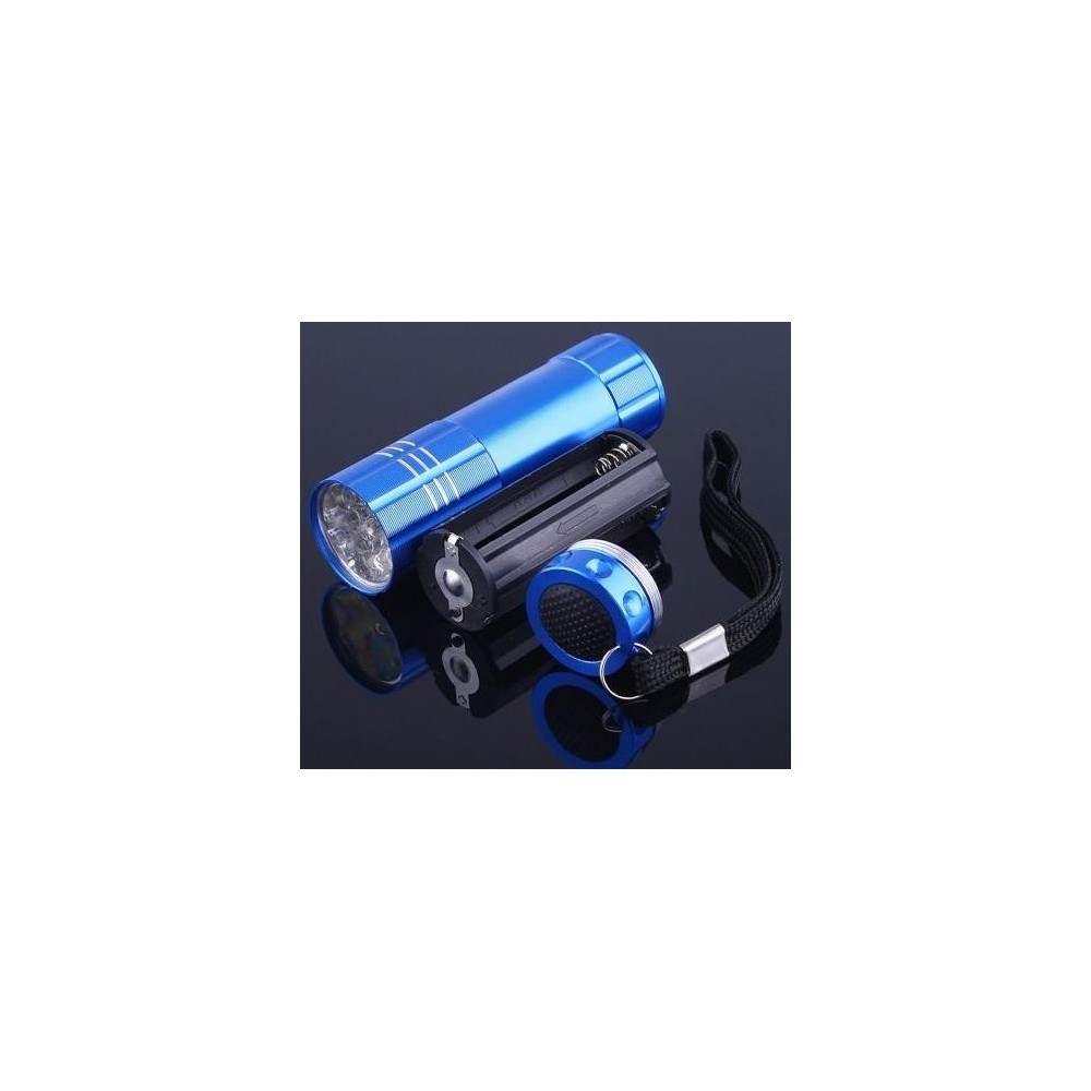 LANTERNA  9 LEDS ULTRA BRILHANTES SEM PILHAS