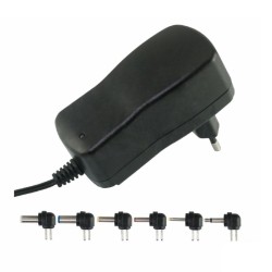 ALIMENTADOR UNIVERSAL 9-24V 1A